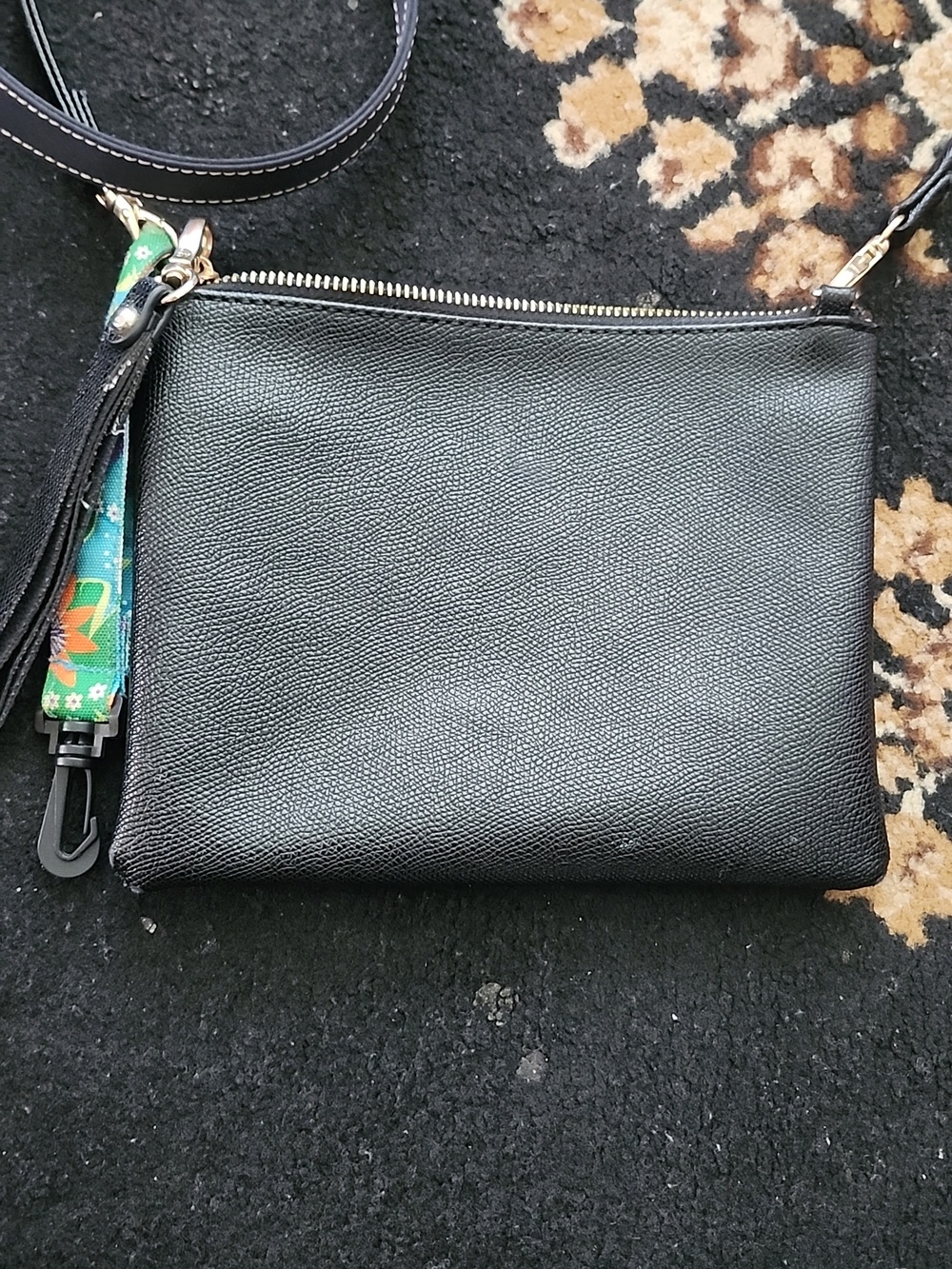 BUNDLE! Compact classic Nvy & Blk Crossbody Bags– Stylish Everyday Shoulder Bags - Picture 5 of 7